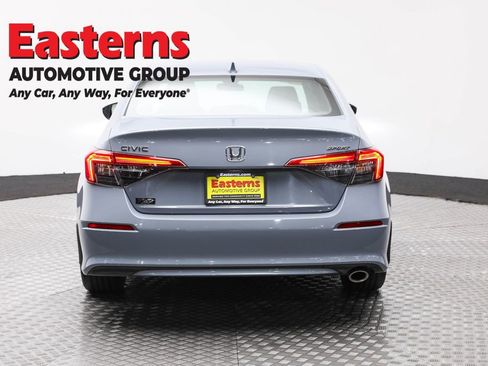 Used 2024 Honda Civic Sport image 6