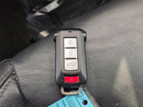 Used 2020 Mitsubishi Outlander GT AWD/4WD image 28