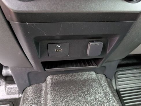 Used 2021 Ford F250 XL w/ Power Equipment Group image 33