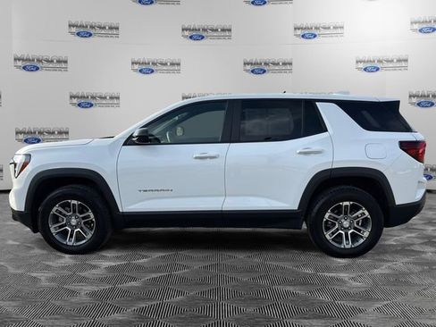 Used 2026 GMC Terrain Elevation image 2