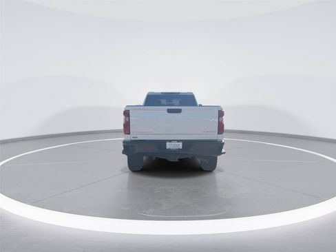 Used 2022 Chevrolet Silverado 2500 Custom w/ Custom Value Package AWD/4WD image 7