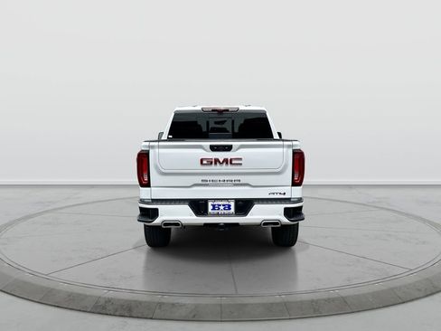 Used 2025 GMC Sierra 1500 AT4 w/ AT4 Premium Package AWD/4WD image 7