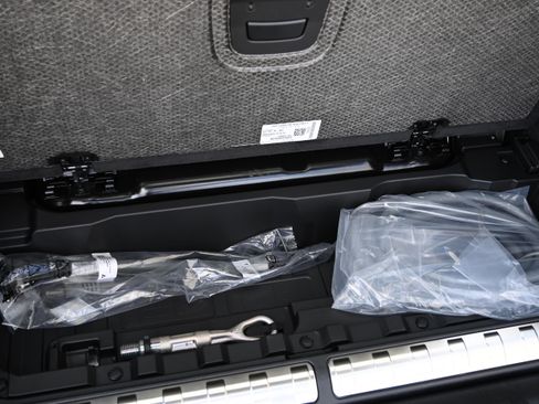 New 2026 BMW X5 xDrive50e image 25