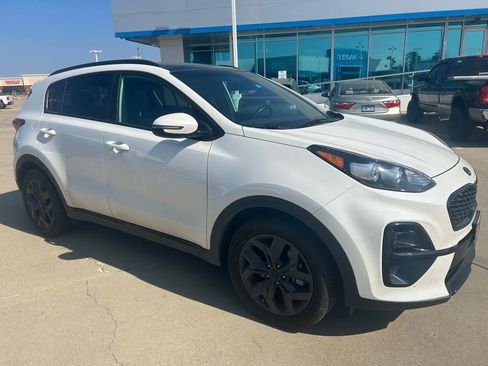 Used 2022 Kia Sportage Nightfall Edition image 14