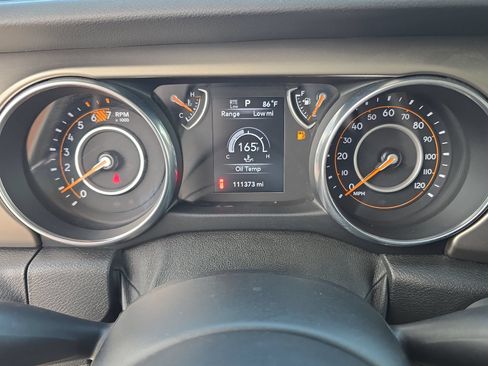 Used 2018 Jeep Wrangler Unlimited Sport S AWD/4WD image 26