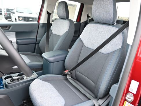 New 2026 Ford Maverick XLT image 30