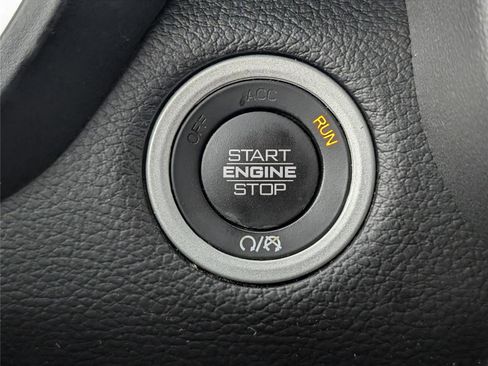 Used 2020 RAM 1500 Big Horn AWD/4WD image 25
