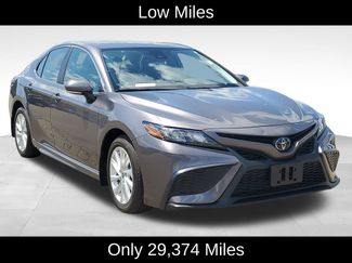 Used 2024 Toyota Camry SE FWD video 2