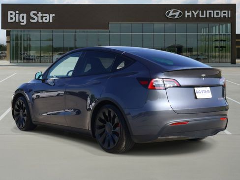 Used 2023 Tesla Model Y Performance AWD/4WD image 3