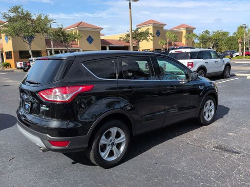 Used 2014 Ford Escape SE FWD image 3