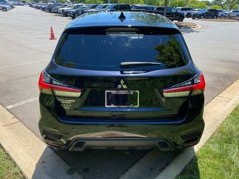 Used 2022 Mitsubishi Outlander Sport LE FWD image 30