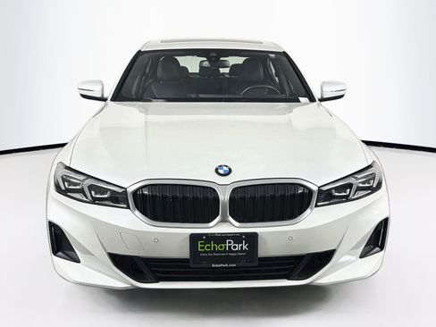 Used 2025 BMW 330i Sedan w/ Convenience Package RWD image 2