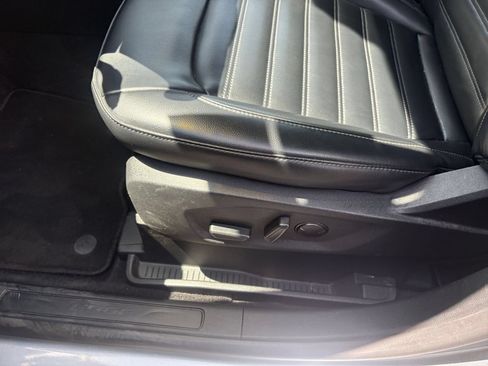 Used 2024 Ford Edge SEL AWD/4WD image 23