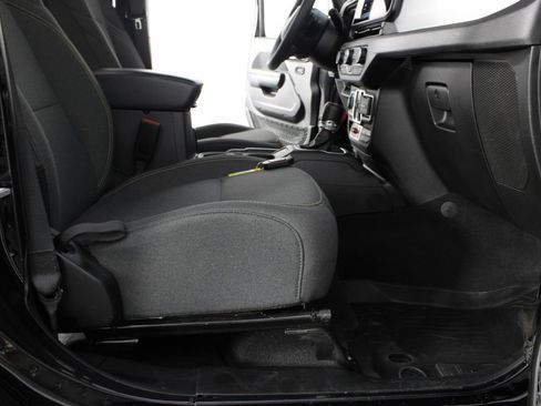 Used 2025 Jeep Wrangler Unlimited Sport S 4xe AWD/4WD image 19