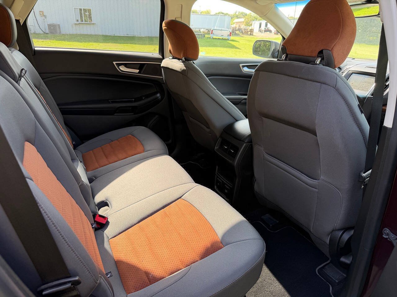 Used 2018 Ford Edge SEL w/ Equipment Group 201A AWD/4WD image 13