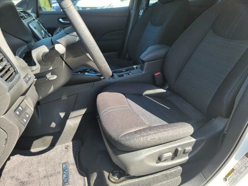 Used 2024 Nissan Leaf SV Plus image 11