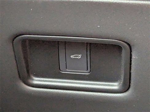 Used 2024 Land Rover Range Rover Sport Dynamic SE image 31