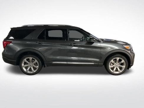 Used 2020 Ford Explorer Platinum w/ Premium Technology Package image 7
