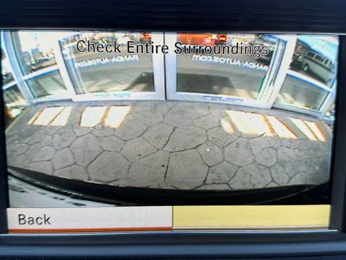 Used 2011 Mercedes-Benz E 350 4MATIC Wagon image 18