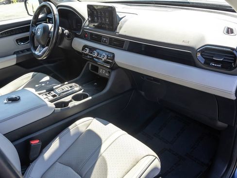Used 2023 Honda Pilot Elite image 31