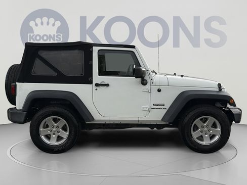 Used 2016 Jeep Wrangler Sport w/ Quick Order Package 24S AWD/4WD image 8