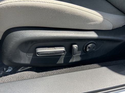 Certified 2023 Honda Accord EX image 23