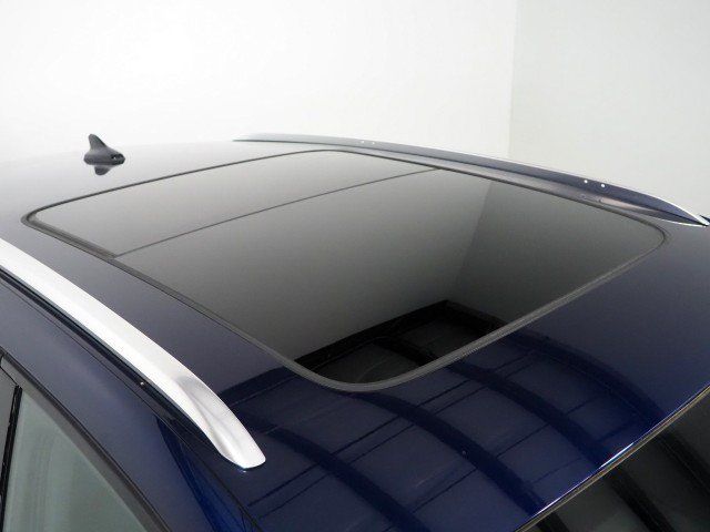 Used 2023 Audi Q4 e-tron Premium Plus w/ Premium Plus RWD image 4