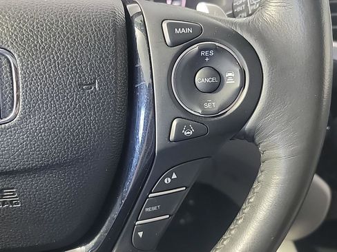 Used 2017 Honda Pilot Touring image 28
