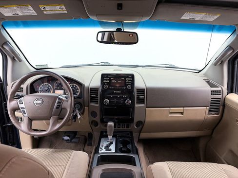 Used 2014 Nissan Titan SV w/ SV Premium Utility Package image 19