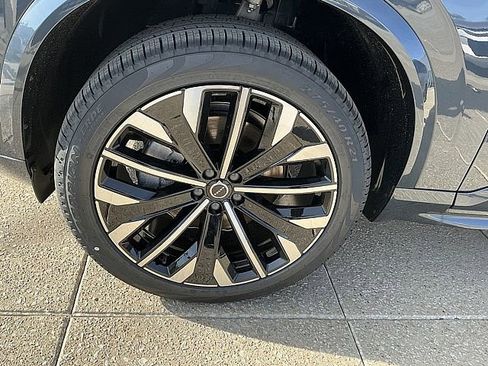 New 2026 Volvo XC90 B5 Plus image 12