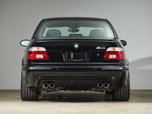 Used 2003 BMW M5 RWD image 6