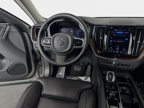 Used 2023 Volvo XC60 B5 Ultimate w/ Climate Package AWD/4WD image 26
