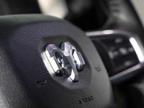 Used 2024 RAM 2500 Laramie image 13