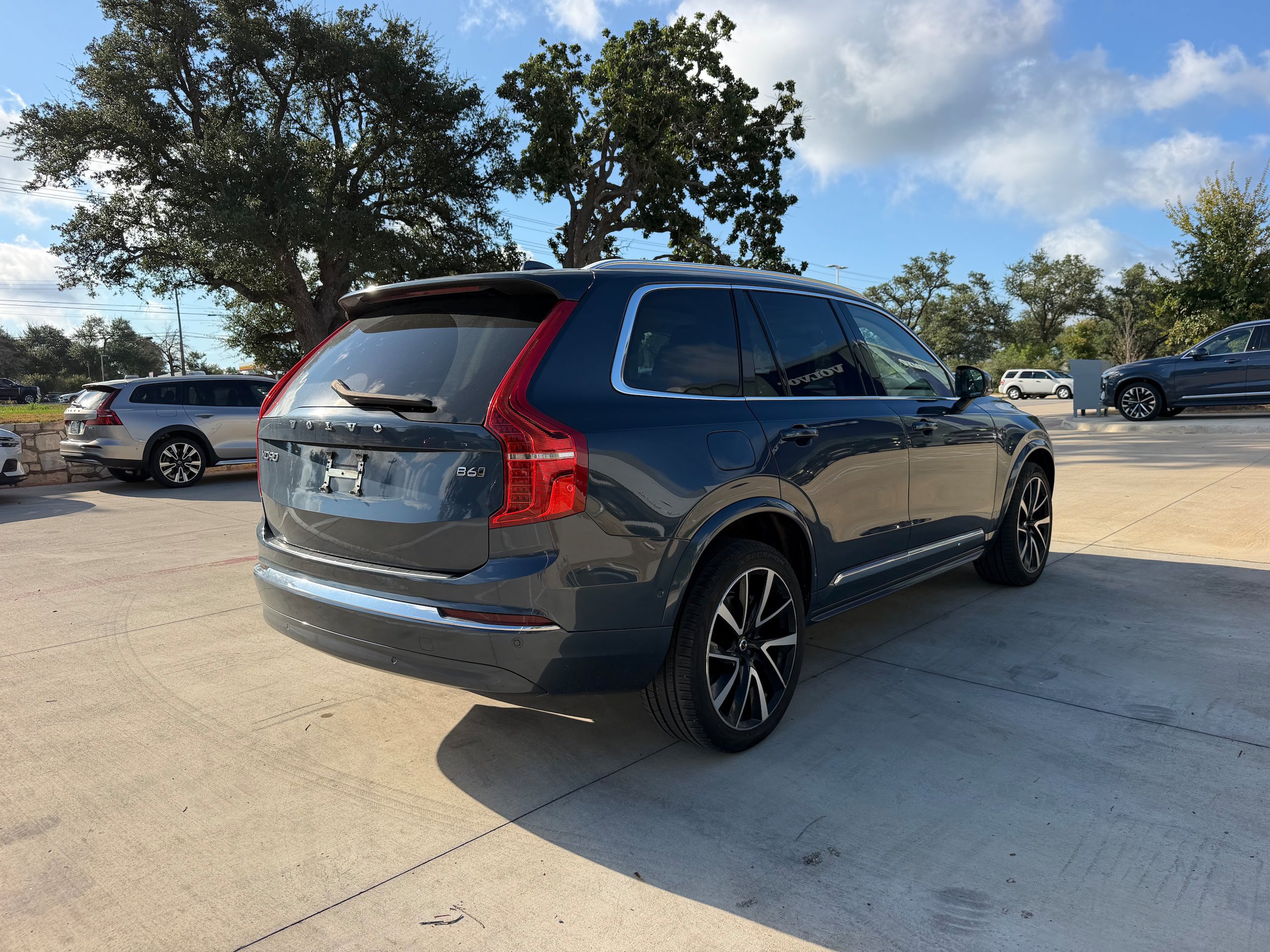 Certified 2023 Volvo XC90 B6 Plus w/ Protection Package Premier AWD/4WD image 6