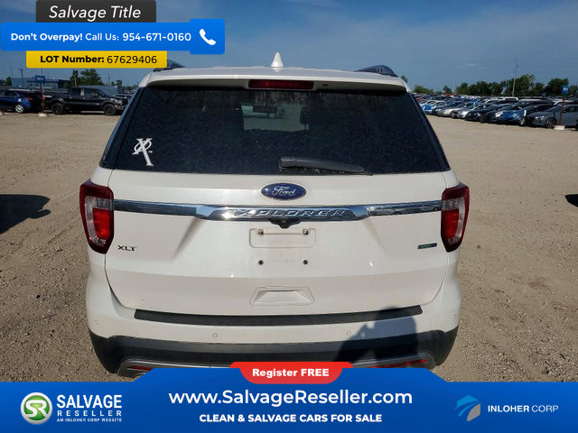 Used 2016 Ford Explorer XLT w/ Equipment Group 202A AWD/4WD image 8