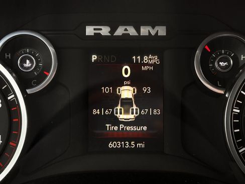 Used 2024 RAM 3500 Big Horn AWD/4WD image 18