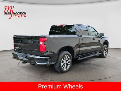 Used 2022 Chevrolet Silverado 1500 RST AWD/4WD image 8