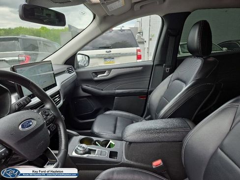 Used 2024 Ford Escape Platinum AWD/4WD image 31