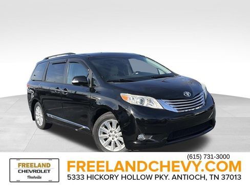 Used 2013 Toyota Sienna Limited image 1