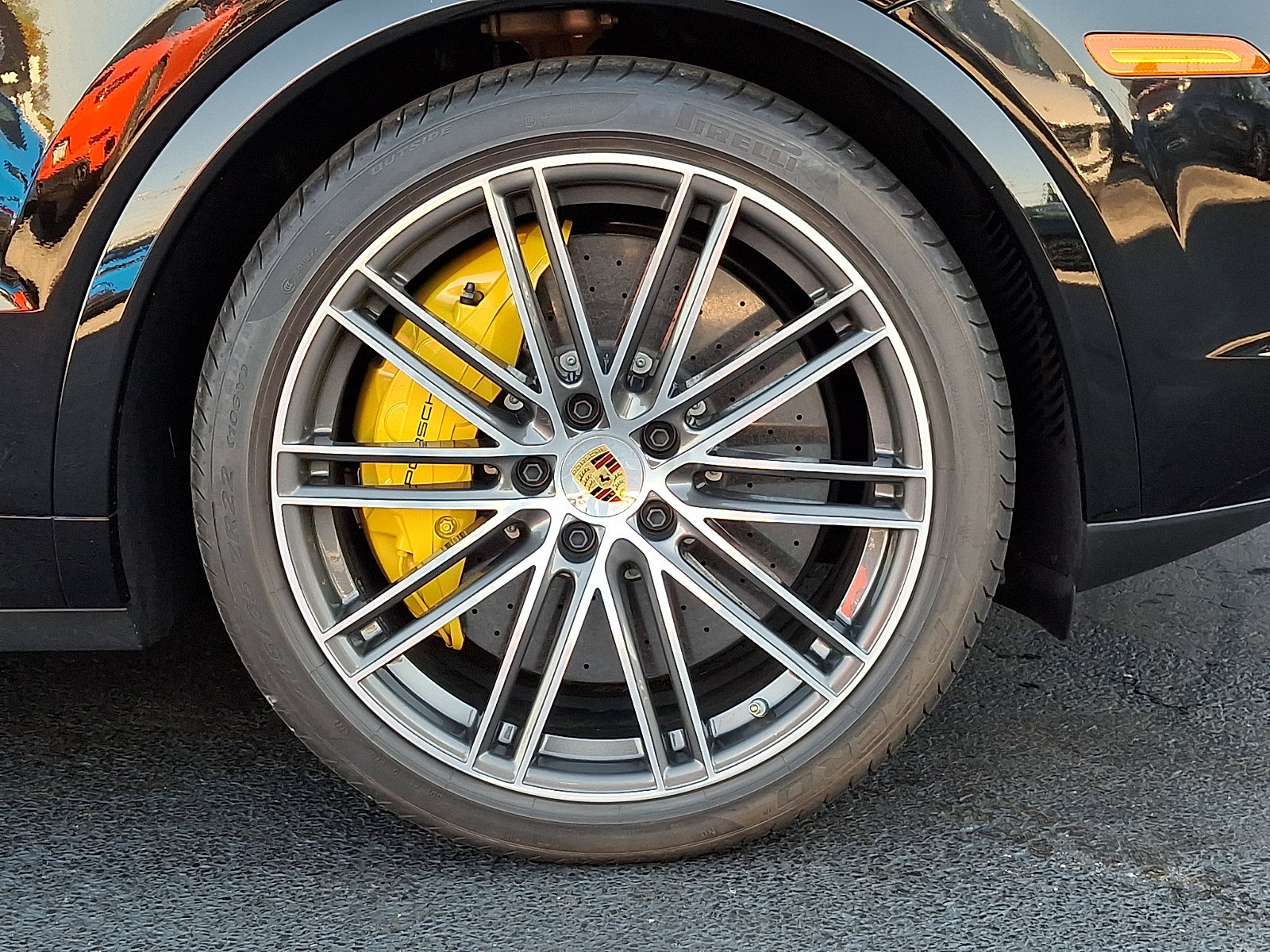 Certified 2023 Porsche Cayenne Turbo S AWD/4WD image 11