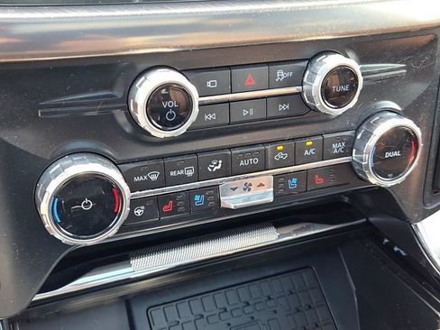 Used 2025 Ford F150 King Ranch AWD/4WD image 19