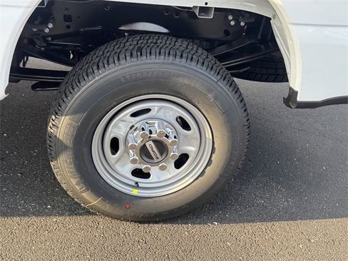 New 2026 Ford F350 XL w/ XL Chrome Package image 10