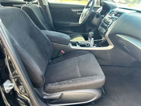 Used 2013 Nissan Altima 2.5 S FWD image 30