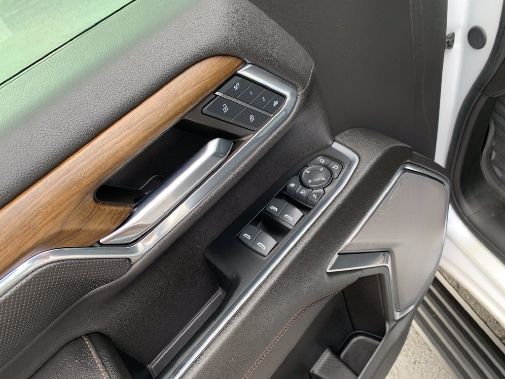 Used 2024 Chevrolet Silverado 2500 High Country w/ High Country Premium Package AWD/4WD image 19