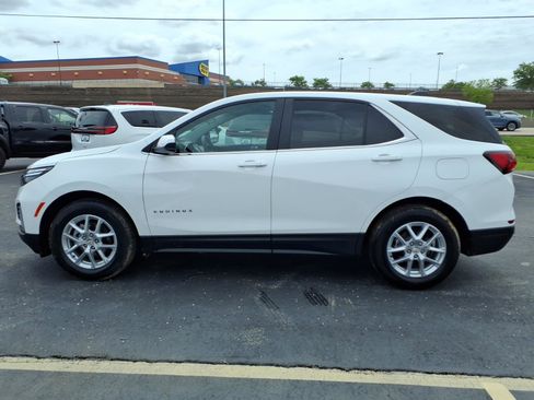Used 2023 Chevrolet Equinox LT FWD image 4