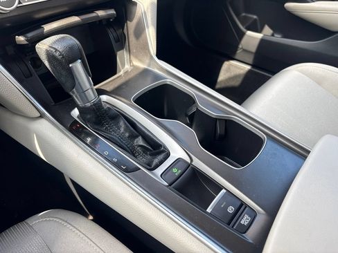 Used 2019 Honda Accord LX image 27