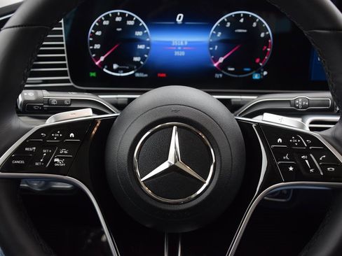 Used 2025 Mercedes-Benz GLE 350 4MATIC image 23