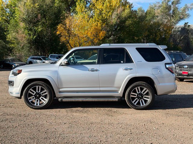 Used 2022 Toyota 4Runner Limited AWD/4WD image 2