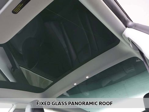 Used 2023 Tesla Model 3 Standard Range image 5