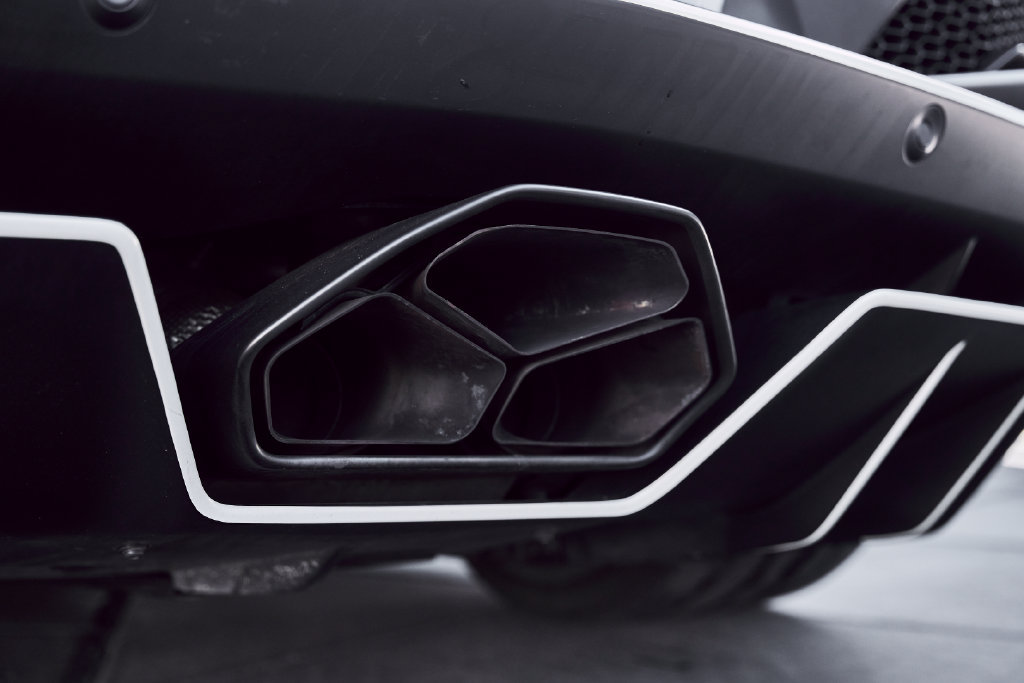 Used 2018 Lamborghini Aventador S AWD/4WD image 21
